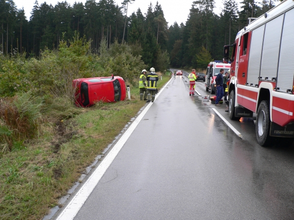 VU mit eingeklemmter Person Richtung Gansbach