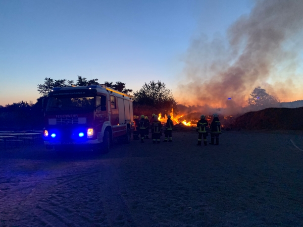 Brandeinsatz beim Sonnwendfeuer-Platz in Rosenthal