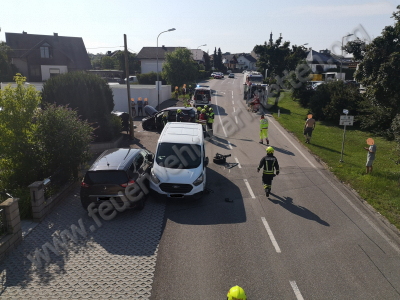 Erneuter Verkehrsunfall mit eingeklemmer Person