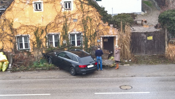 Fahrzeugbergung im Ortskern