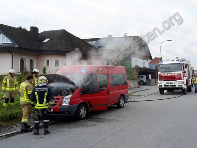 Fahrzeugbrand in Afing