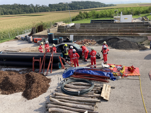 Notfallsanitäterlehrgang bei Feuerwehr Karlstetten