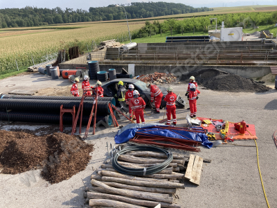 Notfallsanitäterlehrgang bei Feuerwehr Karlstetten