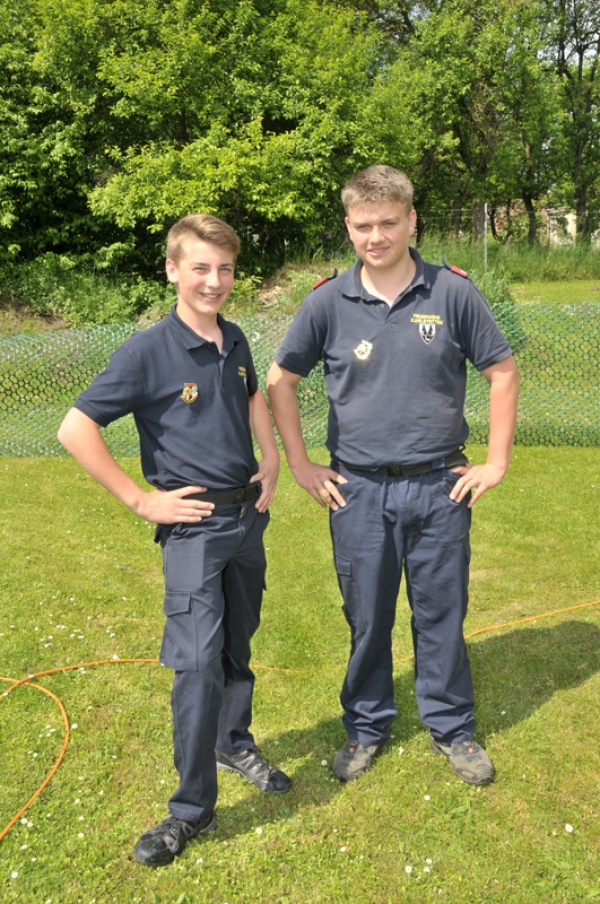 Feuerwehrjugendleistungsabzeichen in Gold absolviert