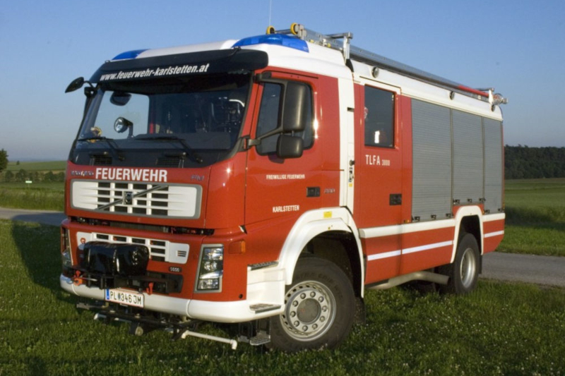 Tanklöschfahrzeug TLFA 3000 (Volvo, Rosenbauer)